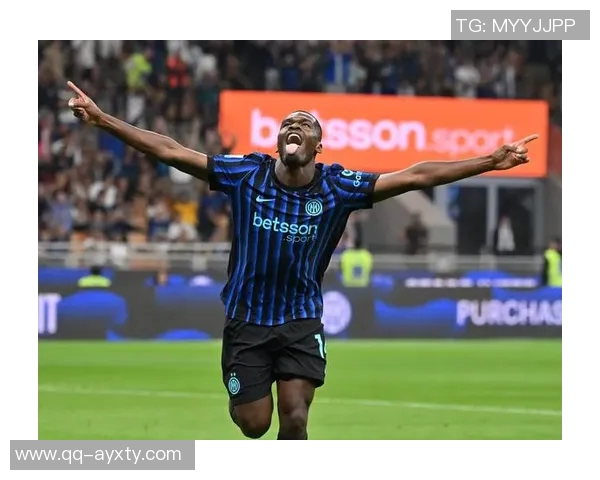 国米官方宣布博尼左膝轻微扭伤下周将进行进一步评估