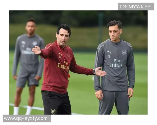 阿尔特塔与埃梅里交锋历史回顾八战两胜四负平局两场的较量分析 阿尔特塔与埃梅里交锋历史回顾八战两胜四负平局两场的较量分析